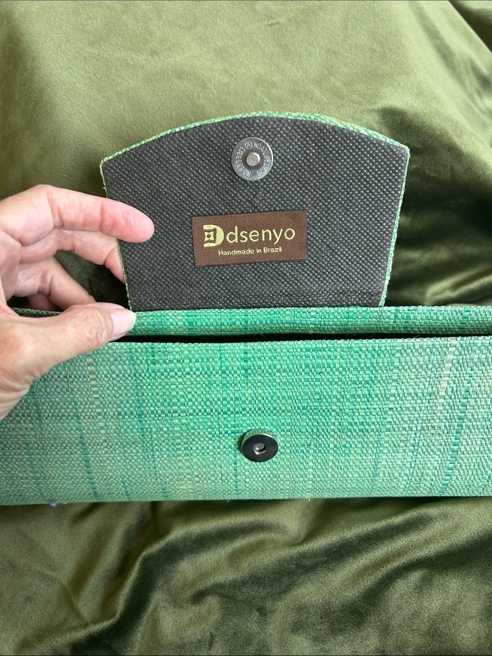 Dsenyo Woven Clutch Bag - Picture 2 of 6